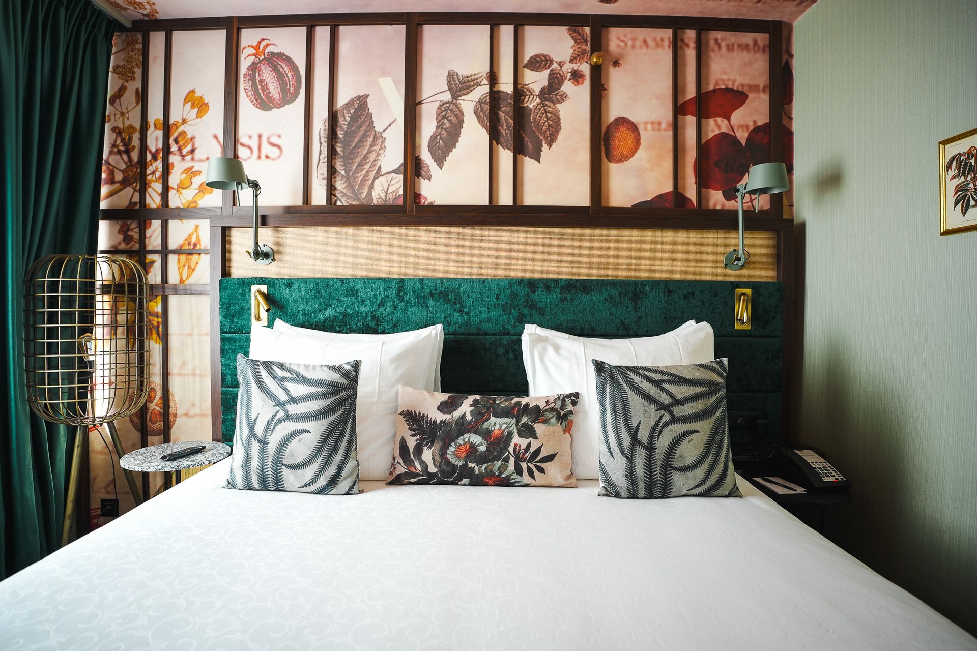 Indigo Brussels Floral Room
